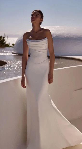 Orlaya Milla Nova #0 default thumbnail