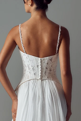 Mickey Bodice Evie Young #2 thumbnail