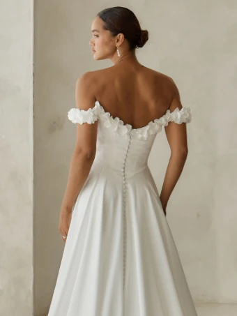 Alba Serene by Madi Lane #3 thumbnail